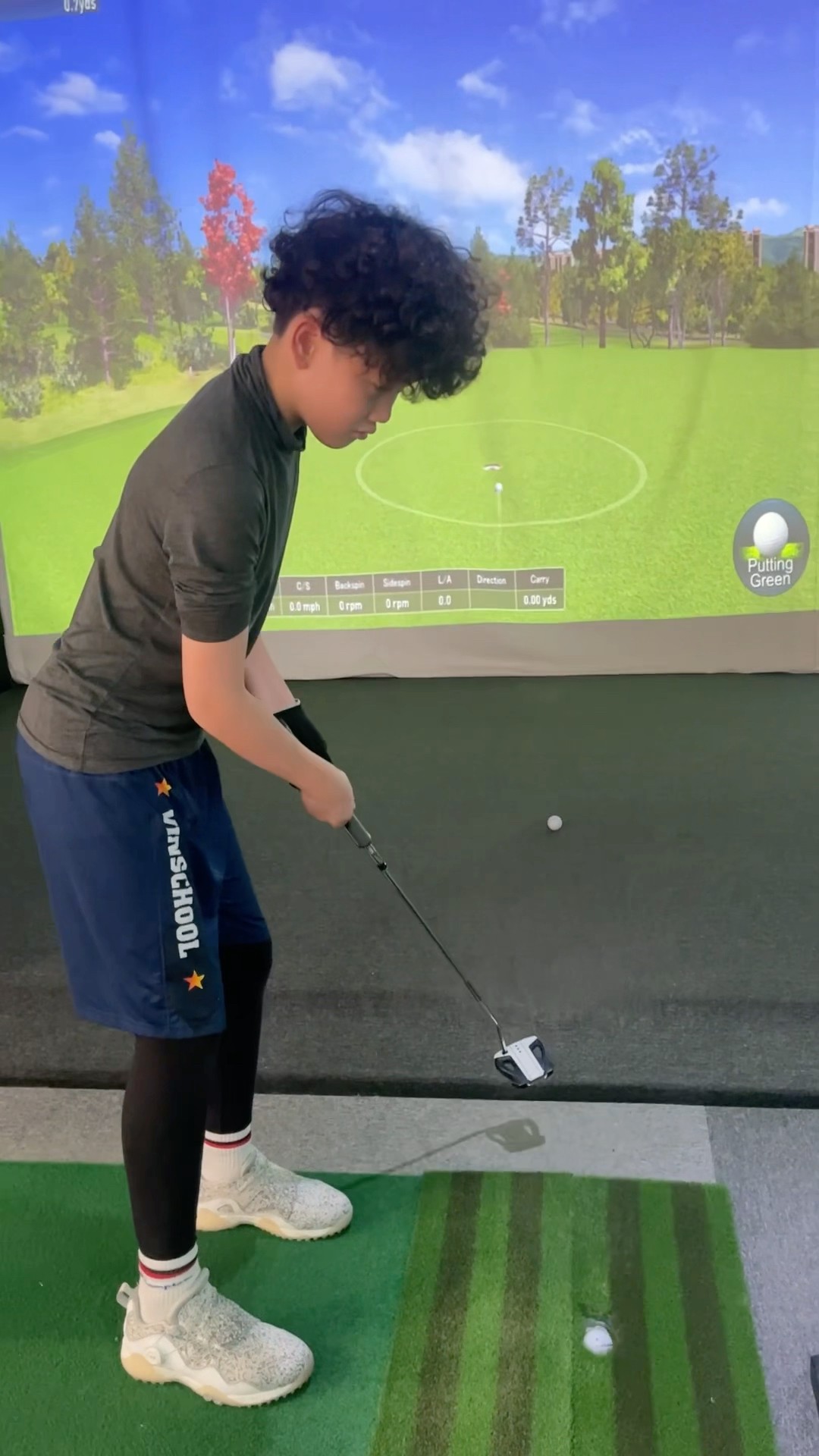 (Golf familyVN) em bé ra sân 3D đánh golf giỏi quá ?#golf #shorts